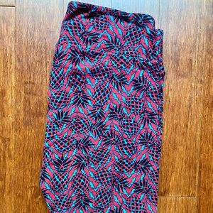 New LulaRoe Pineapple Leggings- TC